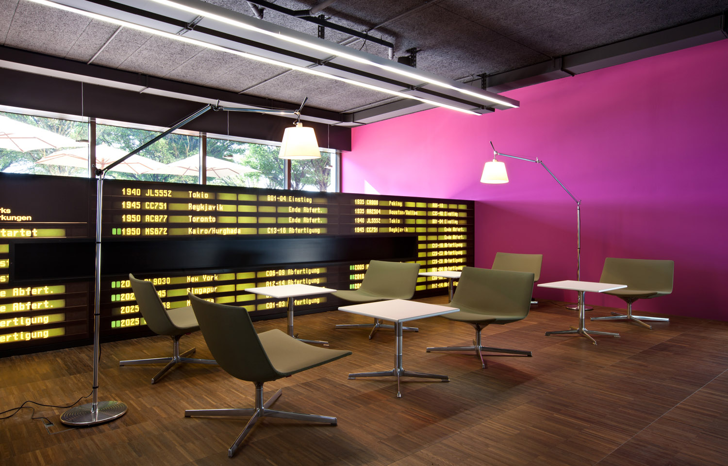 244_B06_Businesscenter_Piste_Sued_Belp_02-127